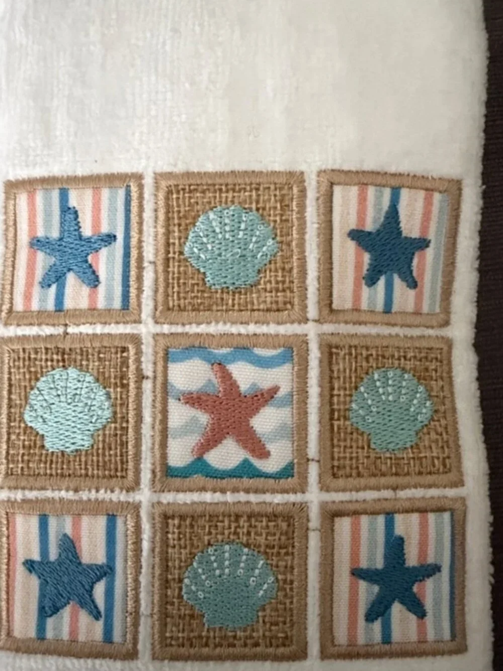 Hand Guest Towels Set of 2- White with Sea Decorations